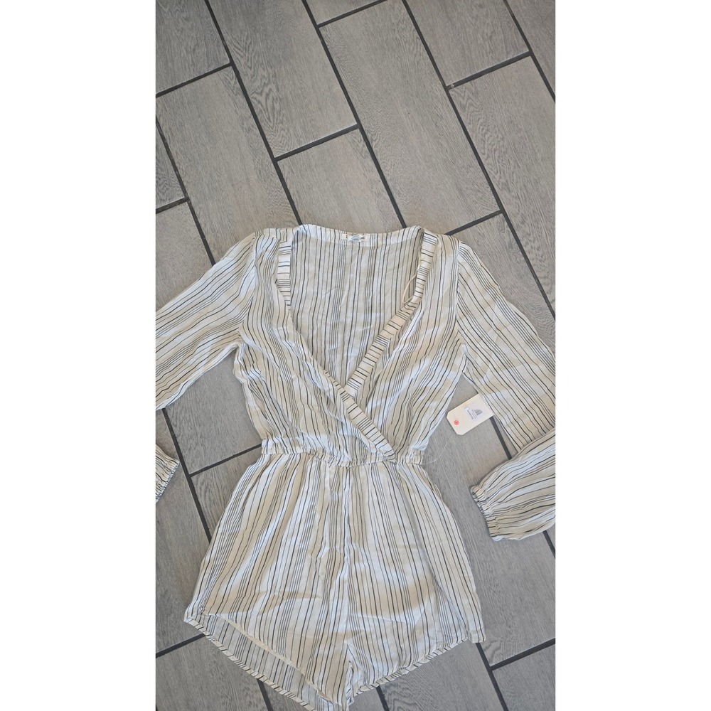 Billabong Coastal Break Striped Long Sleeve Romper White Black J212JCOA Small